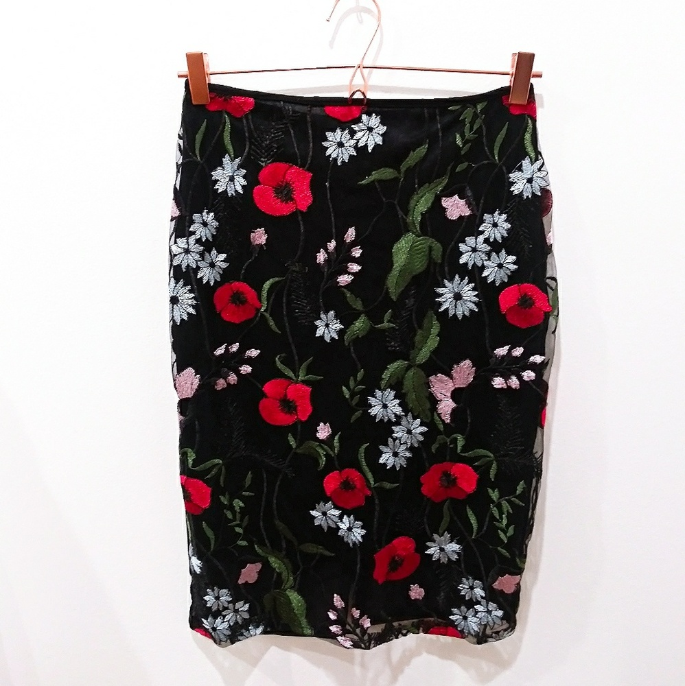 Vintage Top Chic Floral Skirt